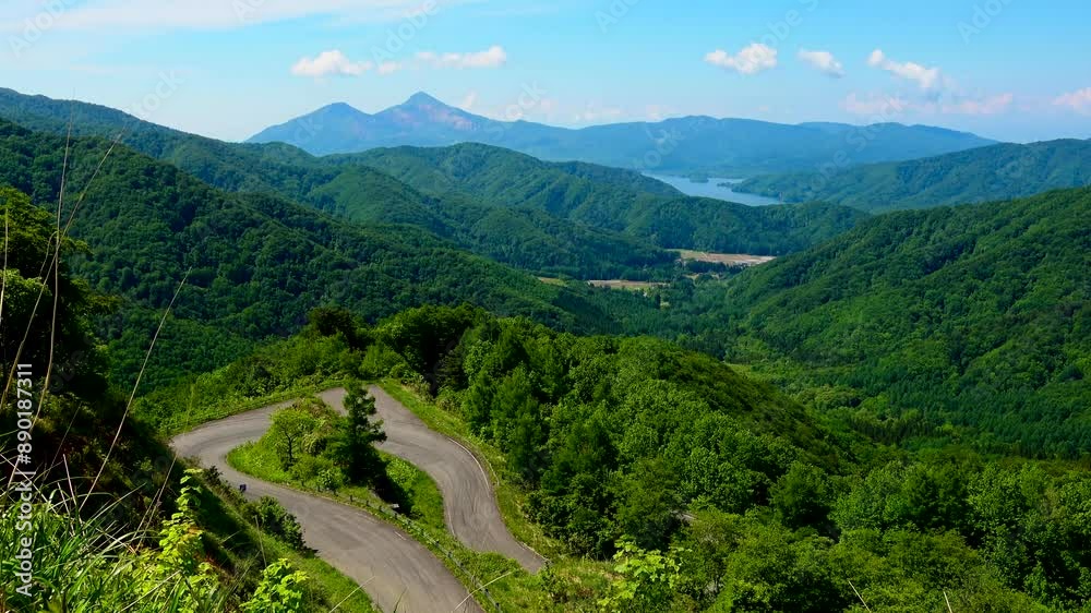 西吾妻スカイバレー・鳥の囀り・エゾハルゼミ(福島県・北塩原村) 西吾妻スカイバレー・鳥の囀り・エゾハルゼミ(福島県・北塩原村)