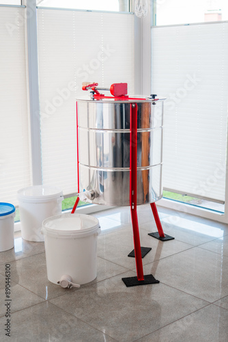 Metal Barrel to Harvest Honey by Centrifugal Extraction for Beekeeping