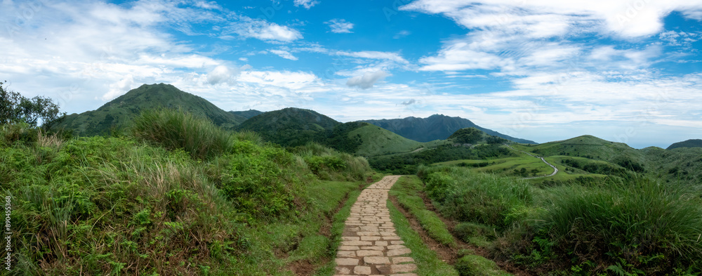 Naklejka premium Scenic view of the beautiful Qingtiangang Grasslands of the Yangmingshan National Park, Taipei and New Taipei City, Taiwan