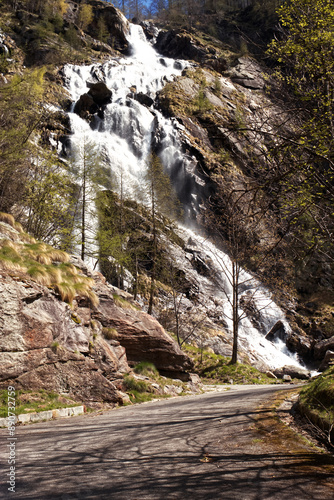 Obraz na plátně Acqua Bianca waterfall, Alagna Valsesia, Piedmont, Italy
