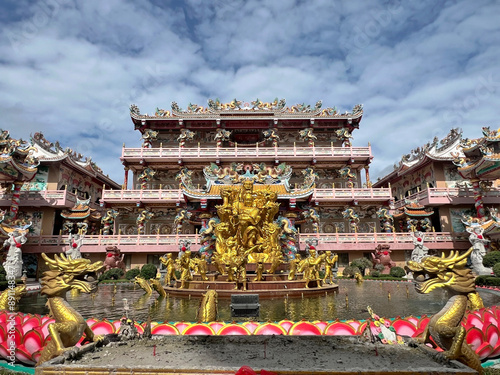 Wihan Thep Sathit Phra Kitti Chaloem or Nacha Sa Thai Chue Shrine is the most famous landmark in Chonburi, Thailand
 photo