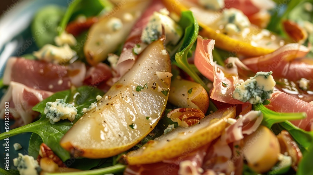 Jamon and Pear Salad with Spinach and Blue Cheese Dressing Jamon and Pear Salad with Spinach and Blue Cheese Dressing