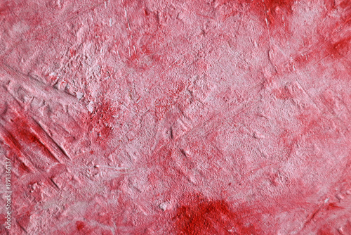 Fondo con texture materica dipinta a tempera di colore rosso cremisi; spazio per testo