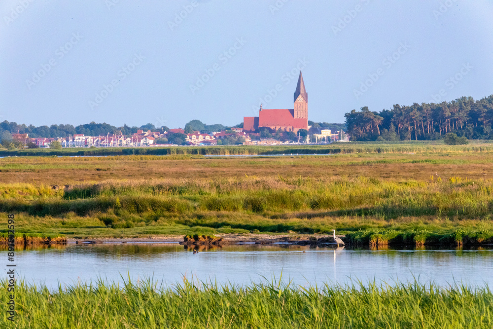 Fototapeta premium Fernblick über den Bodden nach Barth.