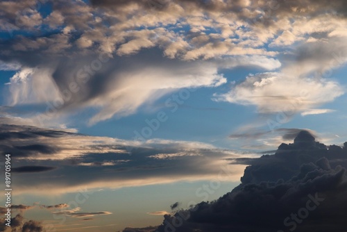 Abendwolken am Abendhimmel