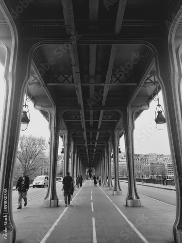 Pont de Bir Hakeim photo