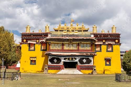 Huiyuan monastery is located in Daofu County, Garze Tibetan Autonomous Prefecture, Sichuan province has more than 1,000 monk chambers and is popular tourism landmark .in China photo