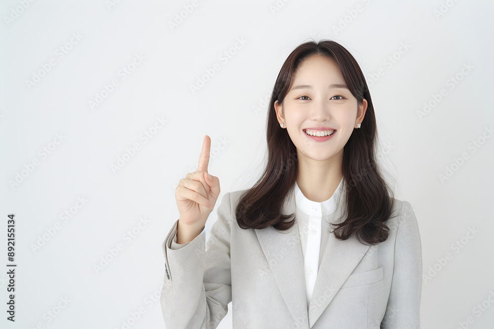 손가락으로 가리키는 여자 손가락으로 가리키는 여자