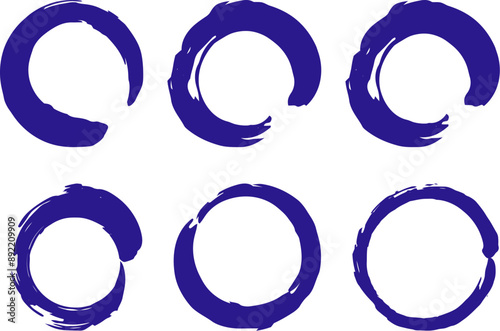筆ペンの円のイラスト素材　丸　ベクター　筆文字　Vector illustration set of handwritten brushstrokes dirty circles