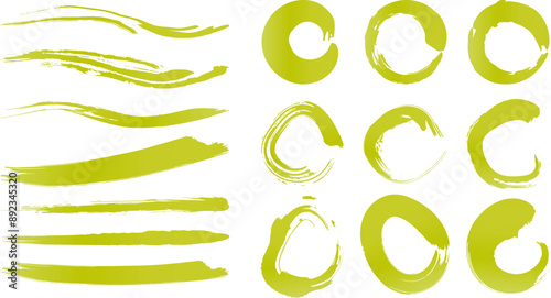 筆ペンの円のイラスト・ライン素材　線　丸　ベクター　筆文字　Vector illustration set of handwritten brushstrokes dirty circles and line. photo