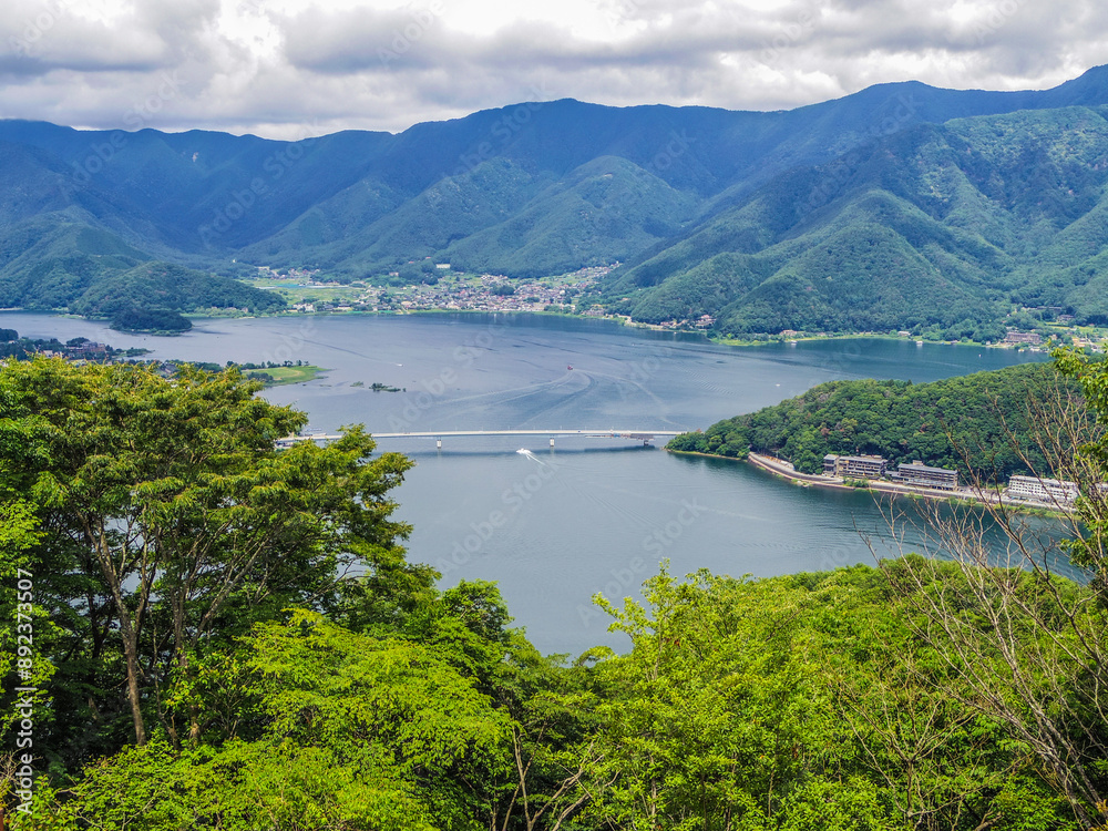 Obraz premium 【山梨県】河口湖天上山公園からの景色