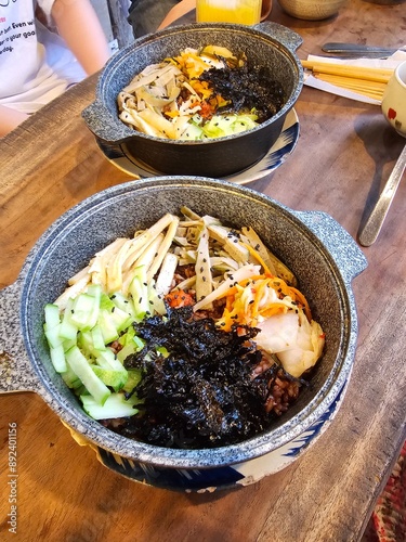Obraz na płótnie korean vegan vegetable food rice bibimbap w salonie