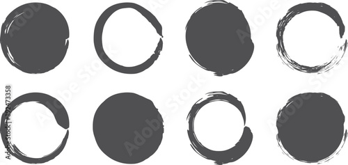 筆ペンの円・線のイラスト素材　丸　ベクター　筆文字　Vector illustration set of handwritten brushstrokes dirty circles and lines.