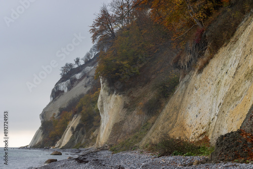 Möns Klint Kreidefeslen im Herbst. photo