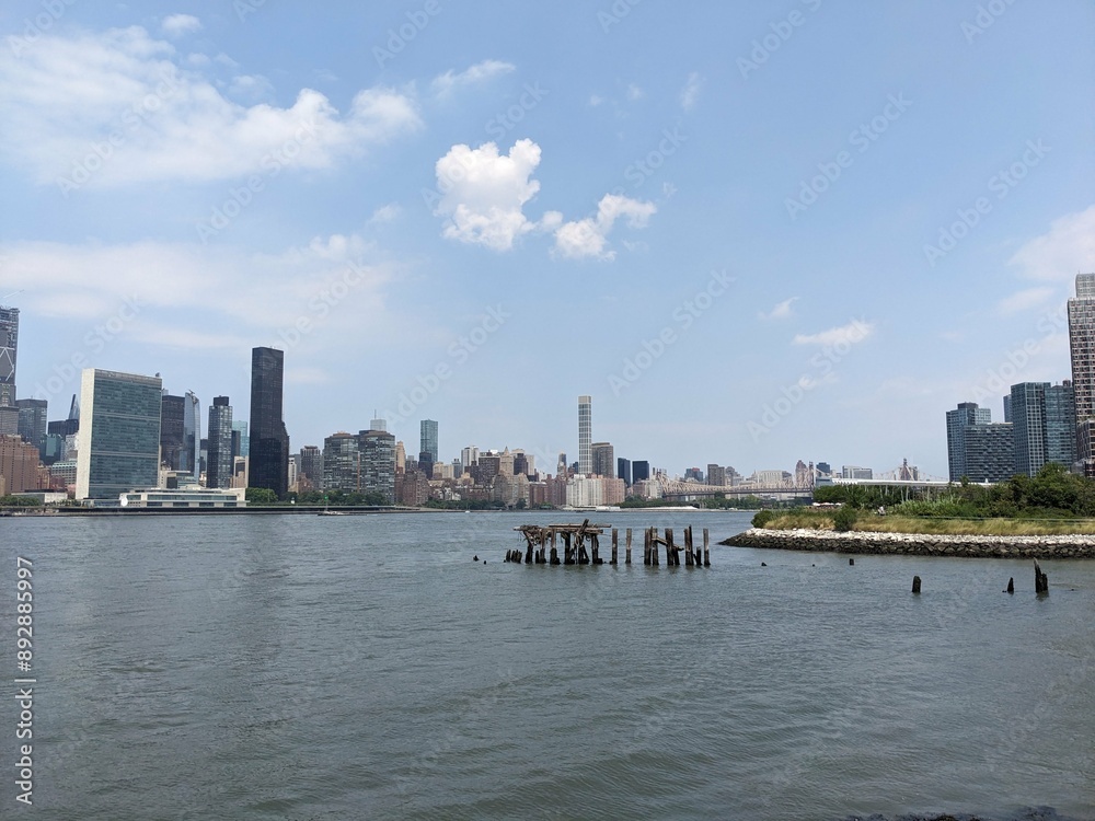 Obraz premium Manhattan from Long Island City - July 2024