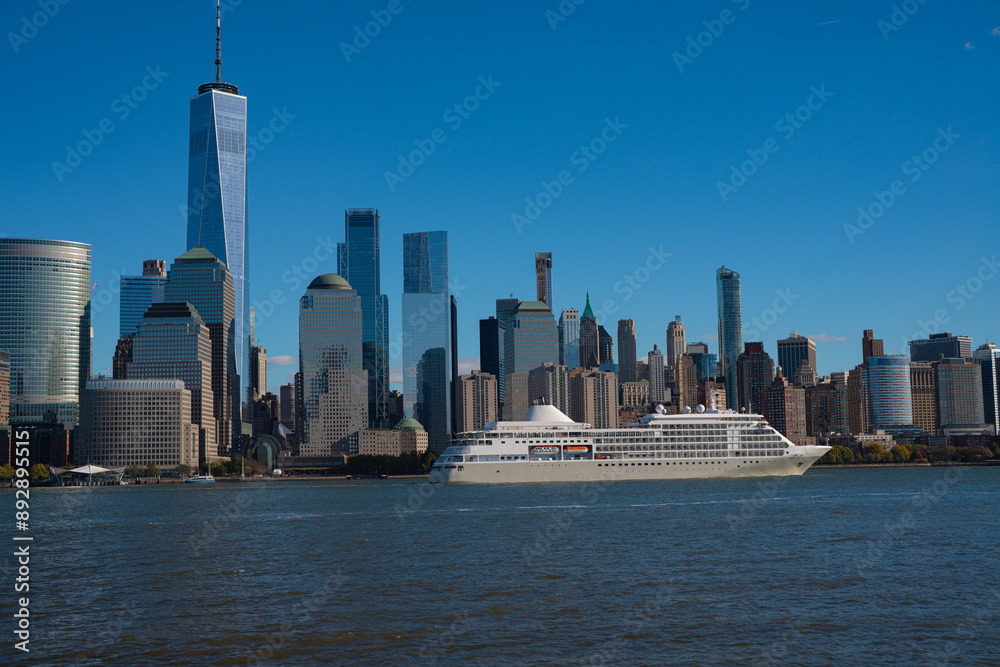 Obraz premium Panoramic view of New York, United States. New York city skyline in Midtown Manhattan. USA, NYC, NY, Manhattan. American big city. Lower Manhattan skyline. New York from New Jersey.