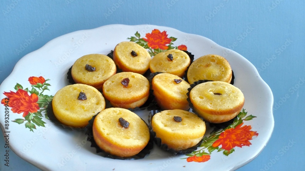 baked goods and raisins baked goods and raisins