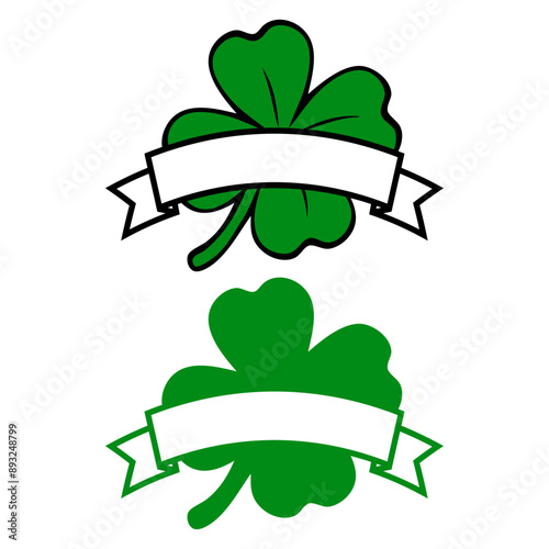 Día de San Patricio. Logo con bandera de cinta sobre silueta de trébol de 4 hojas para felicitaciones y tarjetas