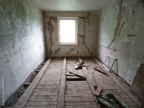 bathroom renovation, bathroom under renovation, toilet under renovation, peeling walls, crumbling plaster, unpainted walls, black key renovation, window, terrible old house, old German house, renovati photo