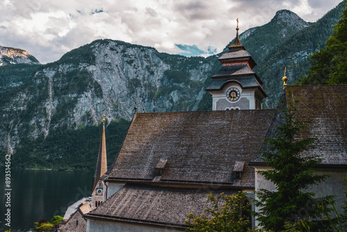 Obraz na plátně View of the parish church of the Assumption of Mary in Hallstatt, Austria