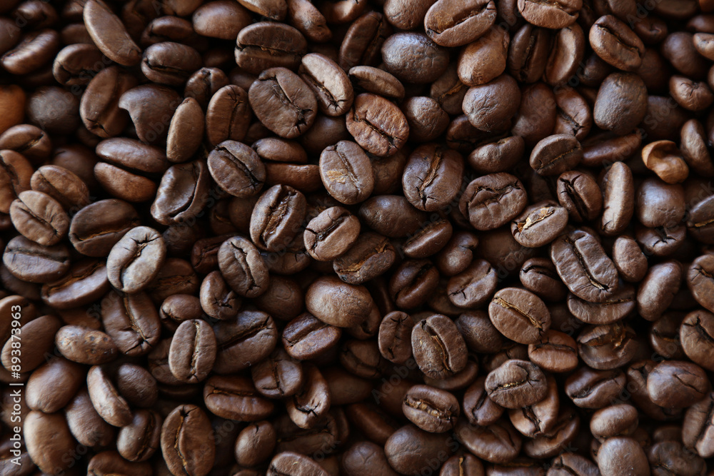 Obraz premium Close-up of roasted Arabica coffee beans
