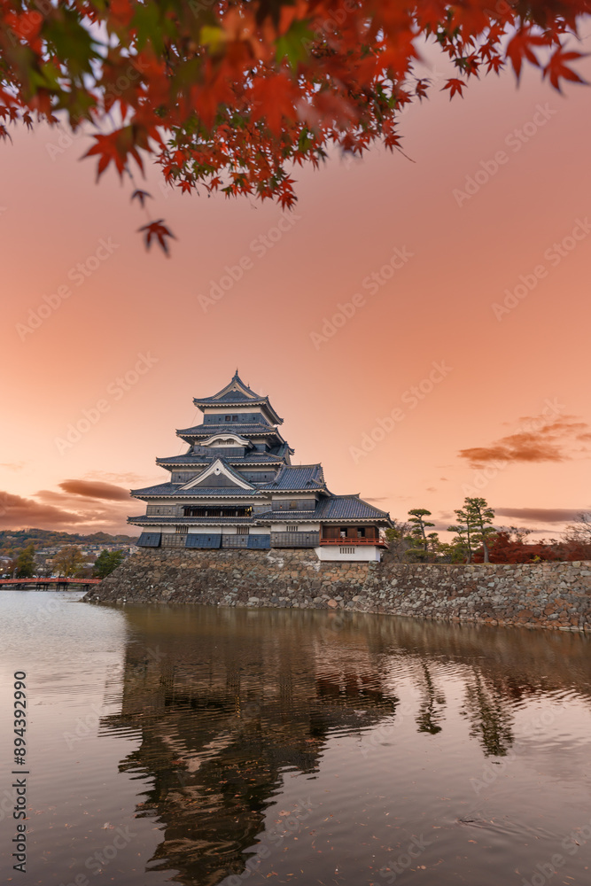 Matsumoto Castle or Crow Castle in Autumn, is one of Japanese premier historic castles in easthern Honshu. Landmark and popular for tourists attraction in Matsumoto city, Nagano Prefecture, Japan Matsumoto Castle or Crow Castle in Autumn, is one of Japanese premier historic castles in easthern Honshu. Landmark and popular for tourists attraction in Matsumoto city, Nagano Prefecture, Japan