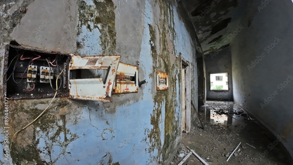 Exploring an Abandoned Building
Exploring an Abandoned Building
