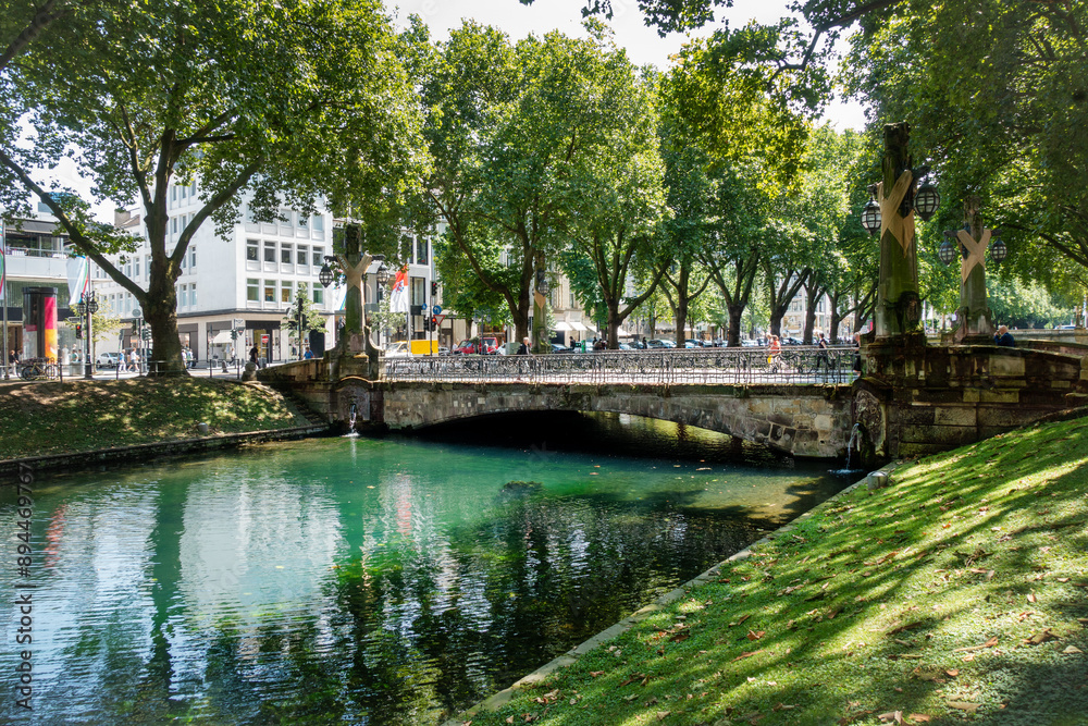 Düüsseldorf. Königsallee Düüsseldorf. Königsallee