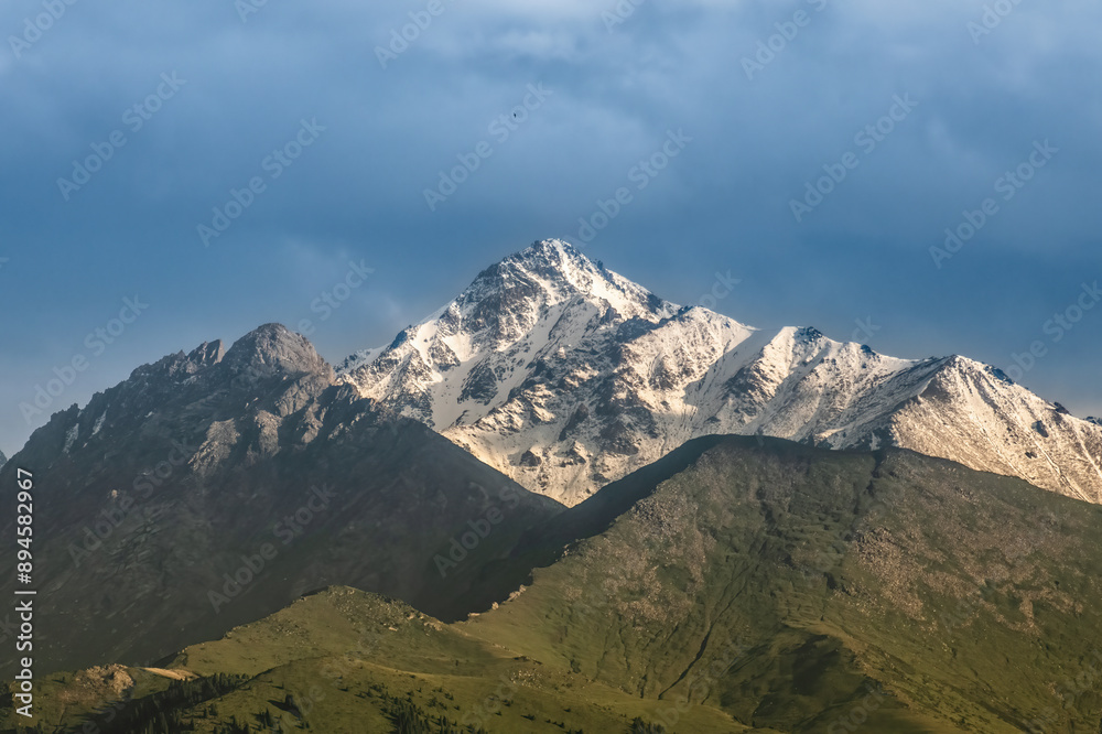 Fototapeta premium mountains in the mountains