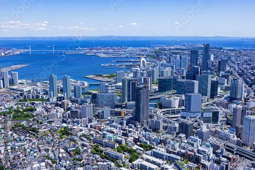 横浜駅上空より横浜港を望む・Aerial View	