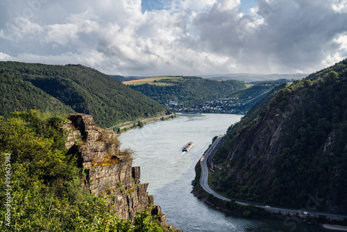 Obraz na płótnie Spitznack im Tal der Loreley, Juli 2024 w salonie