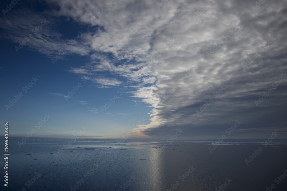 Obraz premium clouds over sea