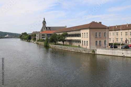 La rivière Moselle, ville de Pont à Mousson, département de la Meurthe et Moselle, France