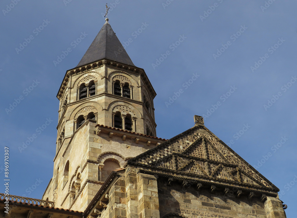Fototapeta premium Basilica of Notre Dame du Port. 12th century. UNESCO World Heritage. Detail of the apse. Historic city of Clermont-Ferrand. France.