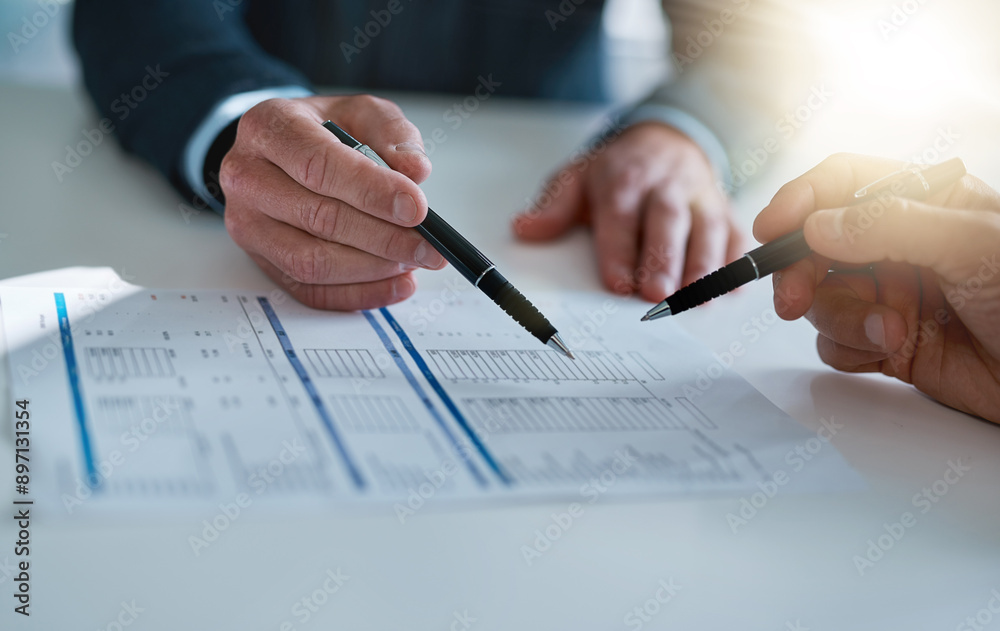 Ταπετσαρία Hands, accountant and team of business people with paperwork for asset management in office