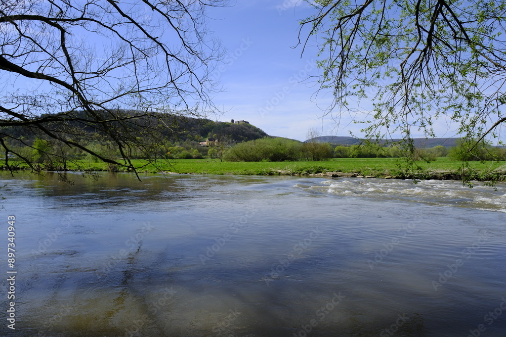 Die Fränkische Saale bei der Weinstadt Hammelburg, Landkreis Bad Kissingen, Unterfranken, Franken, Bayern, Deutschland Die Fränkische Saale bei der Weinstadt Hammelburg, Landkreis Bad Kissingen, Unterfranken, Franken, Bayern, Deutschland