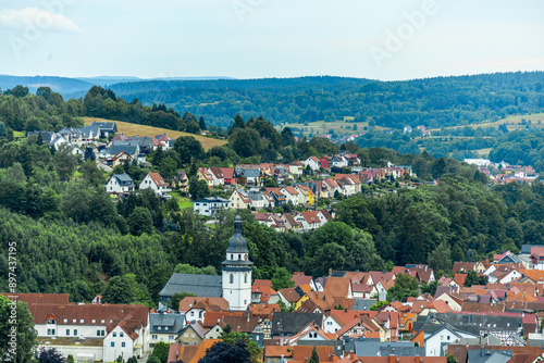 Ein kleiner Spaziergang am Rande des Thüringer Waldes zur Hallenburg vom Skigebiet Knüllfeld - Steinbach-Hallenberg - Thüringen - Deutschland photo