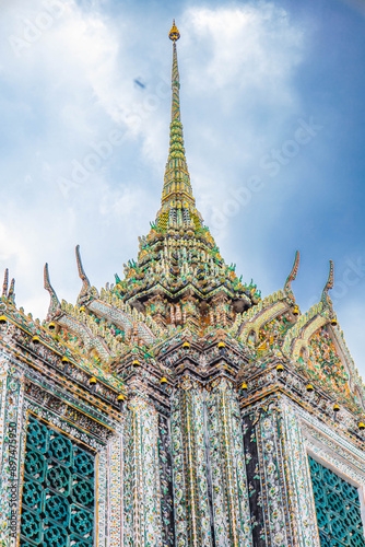 Fantastic view of Bangkok, Thailand's Wat Arun. The Buddhist temple is a well-known tourist destination in Thailand and a landmark in Bangkok.