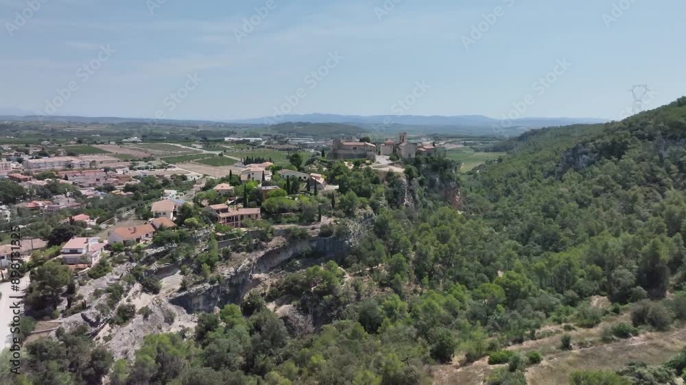 View with general plan, charming town, history, medieval church, views of the town, vineyards, church, medieval View with general plan, charming town, history, medieval church, views of the town, vineyards, church, medieval