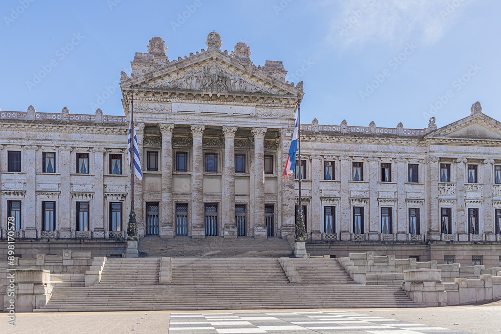 Obraz premium View of the the facade of the Legislative Palace of Uruguay in the center of Montervideo