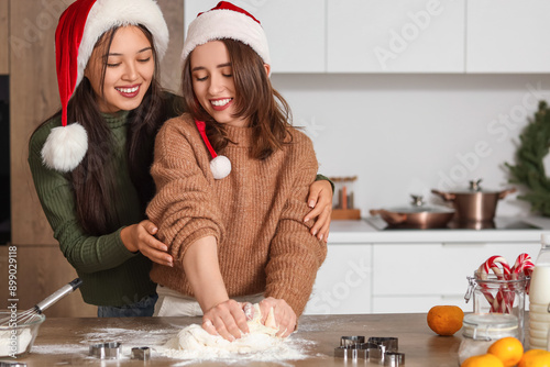 Young lesbian couple prepar...