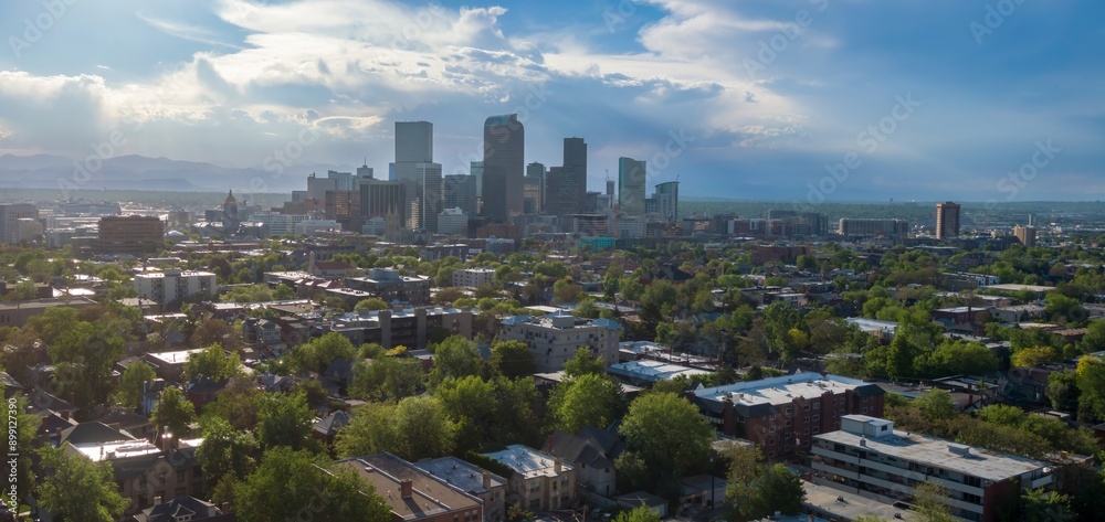 Obraz premium Central East Denver, and downtown Denver, Colorado, United States of America.