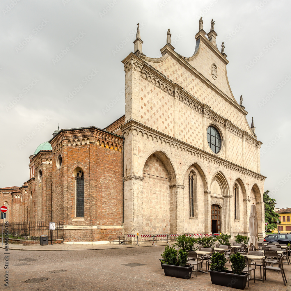 View at the Cathedral of Santa Maria Annuziata in the streets of Vicenza - Italy View at the Cathedral of Santa Maria Annuziata in the streets of Vicenza - Italy