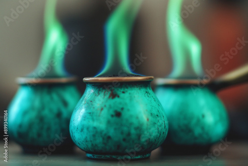 Miniature cauldron, overflo...