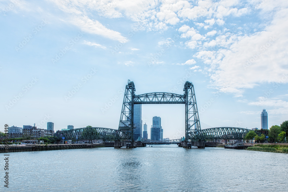 Naklejka premium Old famous and monumental Koningshavenbrug in Rotterdam, The Netherlands.
