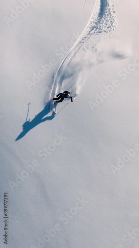 Ski & Snowboard - Invierno Patagonia - Montaña nevada - Drone Vertical