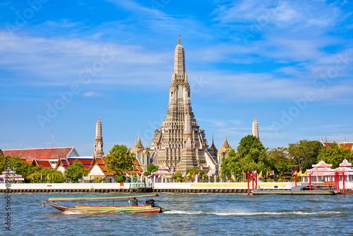 Wat Arun Temple, The Temple of Dawn in Bangkok, Thailand