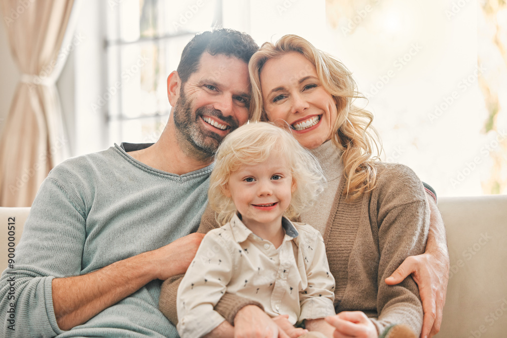Φωτογραφία Portrait, happy family and kid with parents in home to relax, care or bonding together
