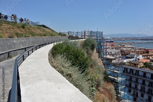 Obraz na płótnie Napoli - Scorcio panoramico dalla terrazza inferiore del Belvedere di Monte Echia w salonie