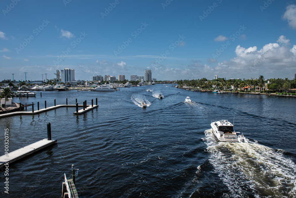 Fort Lauderdale, a residential city close to the beach Fort Lauderdale, a residential city close to the beach